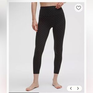 lululemon - lululemon Align™ High-Rise Pant 28"
Flocked - polka flock black